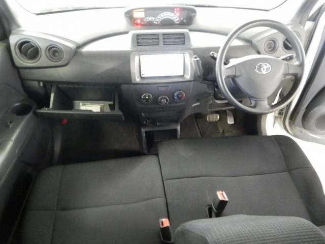 TOYOTA BB 2011 White